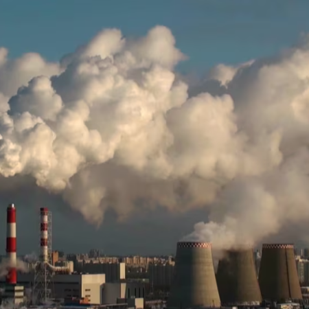 røyk fra mange fabrikkpiper - klimaforskning film